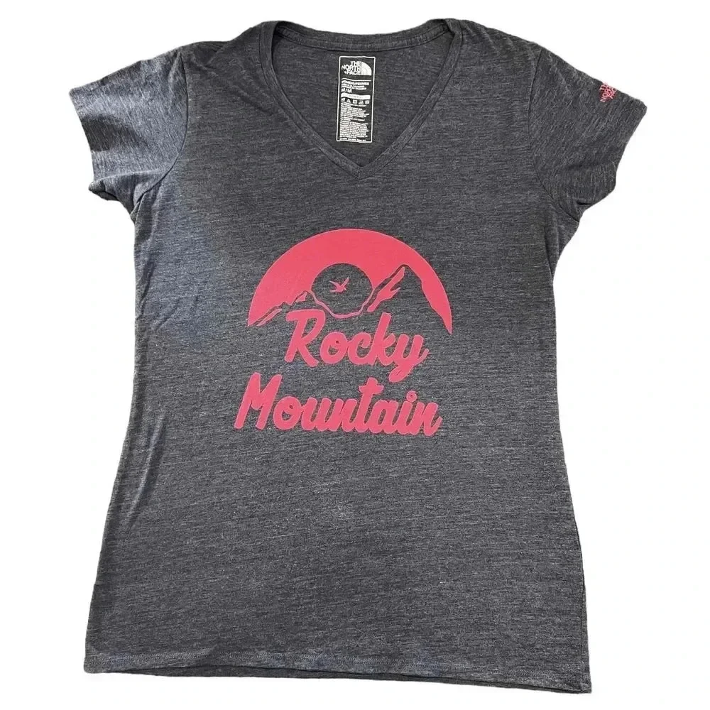 The North Face Women's Grey Short Sleeve V-Neck‎ Graphic Slim Fit T-Shirt Medium - Picture 2 of 4